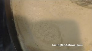 10 Quick and Simple Dinner Recipes - 15 Minutes or less! 👍❤️Free Dining On A Dime E-book Offer: https://shop.livingonadime.com/collections/e-book/products/dining-on-a-dime-ebook 👍 25% off Sale NOW! 👍❤️ Quick and Easy Recipes! ❤️ Dining On A Dime Cookbook www.LivingOnADime.com Recipes Here: Sloppy Joes: https://www.livingonadime.com/homemade-sloppy-joe-recipe/ Stir Fry: https://www.livingonadime.com/easy-homemade-stir-fry-recipe/ 2 Ingredient Pizza Dough: https://www.livingonadime.com/easy-2-i