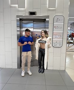 Lady undressed in the elevator/Shock reaction bodybuilder | Shmeksss | Facebook