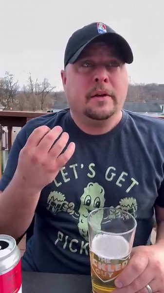 Pickle Me! A Pickle Lager collaboration with Foodbeast and Brewery X. Using Kaylin Kaylin pickle brine. #picklereview #brinetime #picklebeer | The Pickled Guy