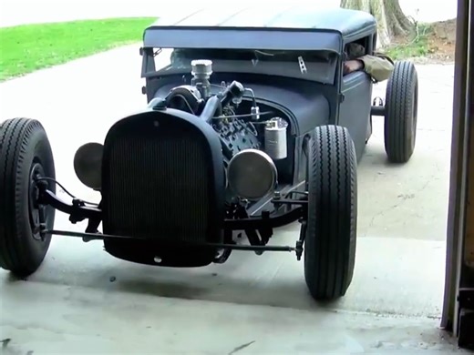 1929 Ford Coupe Hot Rod Startup! | Super Muscle Cars