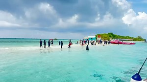 Lawanya view pulau hari ini, air tengah pasang kat laut. 😍😍 📍Pulau Timba-Timba Semporna. . . #pakejpulausemporna #makatagihsempornatravel #timbatimbasemporna | Pakej Pulau Semporna