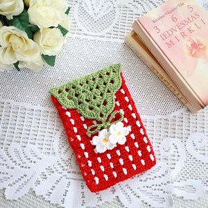 Pochette Kindle au crochet Housse pour Kindle Paperwhite Pochette pour livre au crochet floral Pochette pour livre de poche Paperwhite Housse pour livre de voyage Cadeau pour amoureux des livres - Etsy France