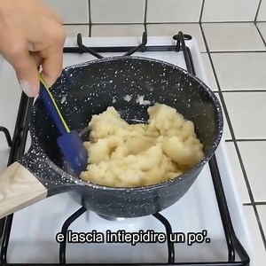 Ogni momento è quello buono per prepararle. https://blog.giallozafferano.it/iannamaria/zeppole-con-crema-pasticcera/ | Annamaria tra forno e fornelli