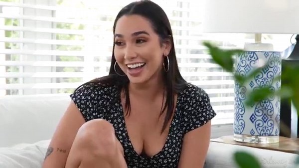 Karlee Grey Roxie Sinner Naturally Stacked If You Got It Flaunt Lesbian Pussy licking AssLicking Lez Girl&sol;Girl Girl BigBoobs