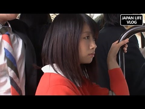 My sister is going to work with her co-worker. (JAPAN BUS VLOG Vida Japonesa) 37