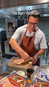 Dette er den riktige måten å lage pinsa på! Se hvordan Claude fra Di Marco lærte oss å tilberede pinsa slik Corrado Di Marco, som oppfant pinsa, mener den skal tilberedes. Topping er det bare fantasien som setter grenser for🧑‍🍳 @dimarco_professional @gastroimport_norge | Fåvang Skafferi