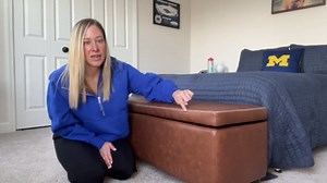 GarveeHome Storage Ottoman Bench, Mid-Century Modern Storage Bench for Bedroom, Synthetic Leather with Stitching, Safety Hinges, Loads 680 LB, Brown