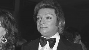 Zeki Müren rolü için Tarkan'a teklif | NTV Haber