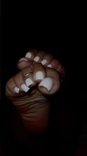 Meaty Latina feet