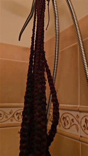 This is how to dry a wig after washing it at home. #contentcreator #entertainment #fblifestyletyle #wigs | Miracle Gbayee L
