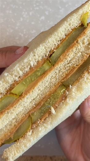 6K views · 17 reactions | Would you try a peanut butter and pickle sandwich? 勒樂 #kroger #peanutbutter #pickles #weirdfood #picklesandwich | Ralphs | Facebook