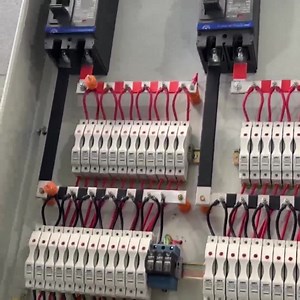 OEM support, Sample available. IP66 Waterproof junction box for solar powe. Authoritative certification Combiner box for solar system. ★— Contact US: www.yroele.com ★— WhatsApp: +8618357712121 ★— E-mail: info@yroele.com #solar #solarpower #solarenergy #solarsystem #solarproducts #solarpv #combinerbox #yroelectric #distributionbox | YRO-Dc Spd/Dc Fuse | Facebook