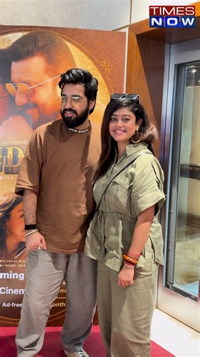 Musical duo Sachet Tandon & Parampara Thakur get papped outside T-Series #SachetTandon #PramparaThakur #Bollywood #Entertainment #CelebSpotted #TimesNow | TIMES NOW