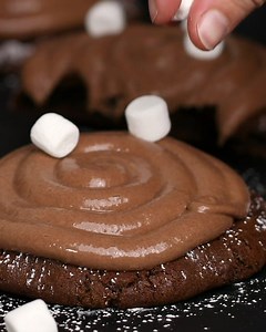 FAST, FRESH, WARM 🍪 . January 18-23 • ❄️ FROZEN HOT CHOCOLATE (NEW) • 🎃 PUMPKIN CHOCOLATE CHIP • 🧁 SNICKERDOODLE CUPCAKE • 🌋 BISCOFF® LAVA • 🍭 CHILLED SUGAR • 🍪 MILK CHOCOLATE CHIP . Order for takeout, curbside pick-up, delivery or nationwide shipping! . 📲 www.crumbl.com/app | Crumbl