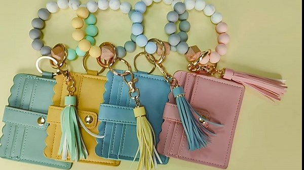 Amazon.com: Delgeo Wallet Keychain Wristlet - RFID Blocking, Comfortable and Storage Design : Clothing, Shoes & Jewelry