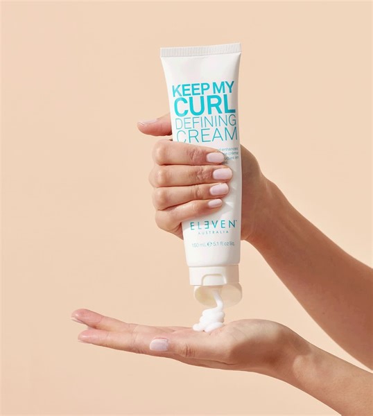 Everything you need to know about our Keep My Curl Defining Cream ⬇️⁠...