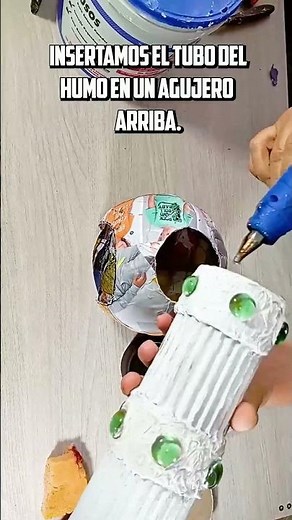 With a balloon 🎈 and cardboard, make a chimney 👌