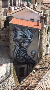 @hera_herakut latest mural for @cvtastreetfest in Civitacampomarano, Molise, Italy 🇮🇹 📽 @mikecmonsterchaney for @chopemdownfilms #streetart #murals #herakut #streetartfestival | CVTà Street Fest