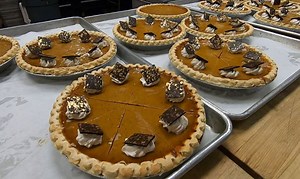 Hilton Hawaiian Village partners with IHS to feed the less fortunate this Thanksgiving