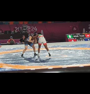 Biogos ebi in action in the final match | Nigeria Wrestling Federation