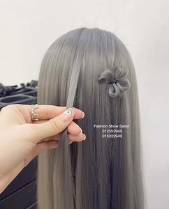 298K views · 5.8K reactions | ម៉ូតផ្កាធ្វេីចេញពីសក់​ អោយប៉ុន្មានពិន្ទុដែរបងប្អូន? ? ? | Fashion Show Salon | Facebook