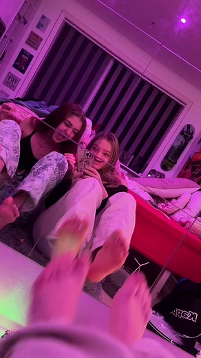 Cute Feet and Toes Videos Teen Girls Feet Vibes