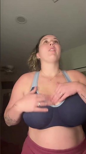 High Support Sports Bra for Large Breasts | HSIA Try-on