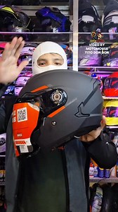 MT Cosmo Helmet | MotoMouse