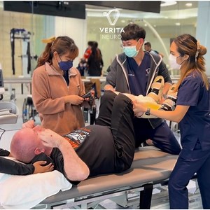 Cornelius, C5 level spinal cord injury patient, has been working hard with us for a while. Here you can see him capitalising on the electrical stimulation in his spine from his epidural stimulator, to move straighten both of his legs and build cord and lower body strength. Keep up the good work Cornelius! | Epidural Stimulation Now