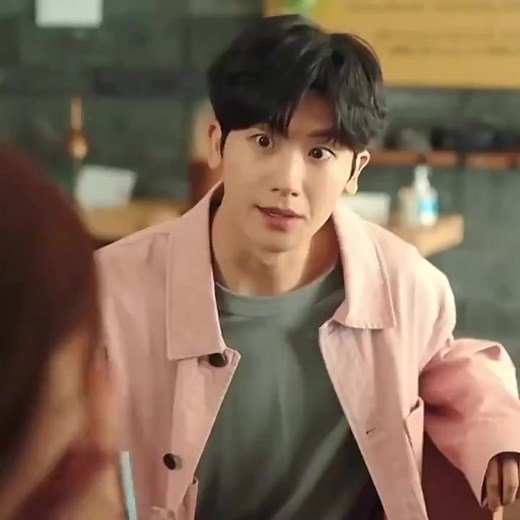 his face mixed of awkward, lost, and genuine confused  #DoctorSlump #DoctorSlumpEp6 | PinoySeoul.com | Facebook