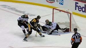 Gotta See It: Boyle scores beautiful through-the-legs goal