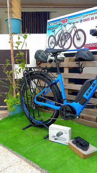 BULLS XC 4 4 : Vélo Électrique de Trekking 2022-2025