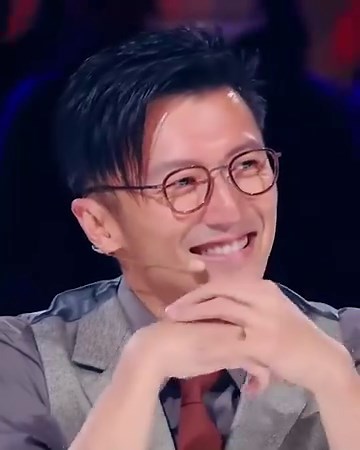 😱 Not just your childhood playground limbo... 🤸 PROFESSIONAL limbo acrobat keeps lowering the bar with 3 backbreaking agility challenges | Asia's Got Talent