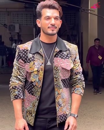 45K views · 1.4K reactions | Jiya Shankar Spotted at Bandra, Abhimanyu Dasani, Mrunal Thakur at Radio City For Promotion Her Film Aankh Micholi | Bol Bollywood | Facebook