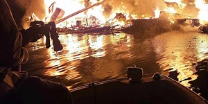 Houseboat destroyed by fire on Dale Hollow Lake