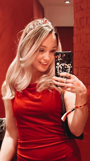 Ellie-Jean Royden | Finding my body type gave me the FREEDOM to dress in a way that made me feel truly confident! Thank you to @YouTube and women of youtube... | Instagram