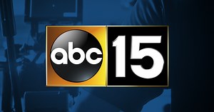 The Farmhouse Sundae: Could you finish this eight-scoop sundae in five minutes?