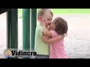 Beso tierno de bebes