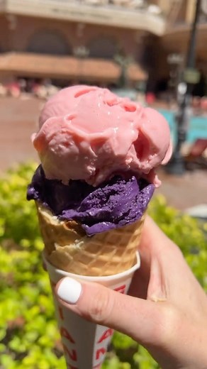 Happy first day of summer! ☀️ Grab some housemade gelato and spend the day by the Peppermill pool. 🍦 #peppermillreno #summer | Peppermill Resort Spa Casino
