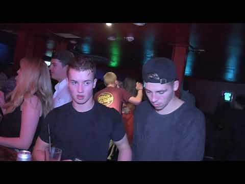 Trapeze Bar + club