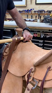 Wrapping the horn with a one-of-a kind @nickshandmadeboots 1964 leather horn wrap. How will it hold up to the rigors of day-to-day ranch work? We'll be among the first to know. -- #oddlysatisfying #satisfying #saddle #maker #saddlery #talabarteria #selaria #handmade #handcraft #maker #loveislove #work #leather #leatherwork #craftsmanship #inironwetrust | Ben Geisler