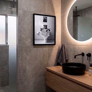 Ardakar Black and White Wall Art, Framed Bathroom Decor Wall Art, Funny Animal Bathroom Wall Decor, Funny Chimpanzee on Toilet (Framed,11''x14'')