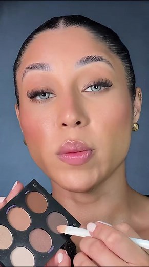 #tutoriales #labios #bellezanatural #maquillateconmigo #maquillajenaturalmentehermoso #tiposdelineado #lookingchallenge #pielradianteyhermosa #maquillajegraduacion #tipodelabios #masombra #fashion #pielhidratadaysana #pestañaspeloapelo #maslook | Tips de Belleza