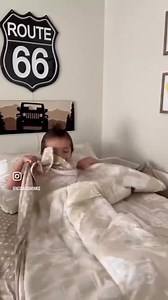 Mack is literally perfect for this room 😍 We are in love with the design and knowing that it’s easy to clean makes it even better! Even in a bunk bed, kids can make it themselves with our zipper design! No more struggling in tight corners to make the bed! 🤩 Reel by: @shelbsbarlow Tap to shop Mack! 🛻 https://beddys.com/products/nod-winks-mack-zipper-bedding . . . . #nodandwinks #bedding #kidsbedding #twinbedding #toddlerbedding #girlsbedding #girlsbedding #girlsroom #kidsroom #zipperbedding #z