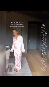 “Tia and Tamera came through with the dance moves! 🔥🕺🏽✨ #TiaAndTamera #SisterSisterVibes #DanceQueens #ThrowbackMagic” | Lawdah Mercy