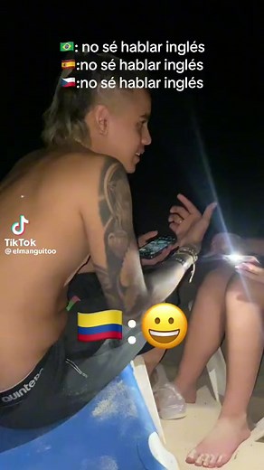 #humorlatino | AMW Academy