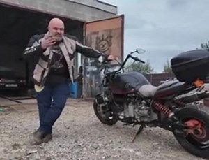 Мотоцикл с мотром от ВАЗ 2112 » KorZiK.NeT - Развлекательный портал