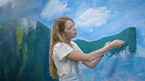 9K views · 559 reactions | Behind the scenes at my art exhibit Wonderland Dreams! Opening in one week on 5th Ave in NYC  Tickets are available now at wonderlanddreams.com Video By Amilcar Navarro | Alexa Meade | Facebook