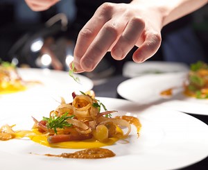 Tips for using locally sourced food in your menu