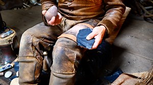 Making and using a Mesolithic adze, A must have in the Stone Age tool kit. The adze was a vital piece of equipment for making things like Bows, Boats, Axe Handles and many other things you might need from wood. The secret of its success is in the construction of the working edge. | Will Lord Prehistoric Survival